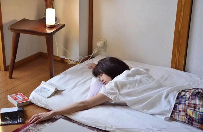 天顺登录：月入3万，时代红利砸向文科生